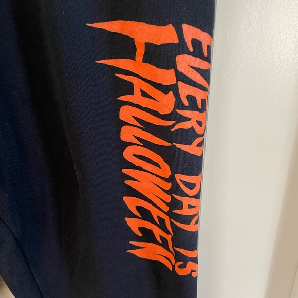 Cavity Colors “Everyday is Halloween” Black Jogger Sweatpants Pumpkins - Picture 6 of 10